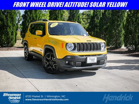 Used 2017 Jeep Renegade Altitude w/ Advanced Technology Group FWD image 1
