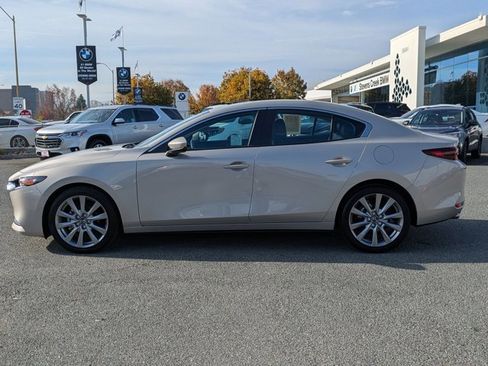 Used 2022 MAZDA MAZDA3 s image 9