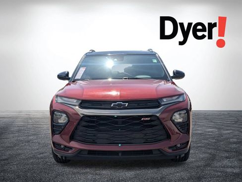Used 2023 Chevrolet TrailBlazer RS w/ Sun and Liftgate Package FWD image 11