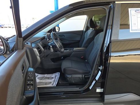 Used 2021 Nissan Rogue S image 15