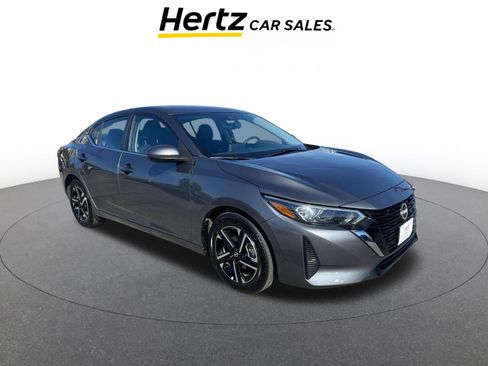 Used 2025 Nissan Sentra SV image 1