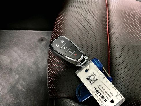 Used 2025 Chevrolet Blazer RS w/ Driver Confidence II Package image 30