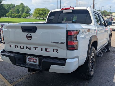 Used 2023 Nissan Frontier PRO-4X w/ Pro Convenience Package AWD/4WD image 9