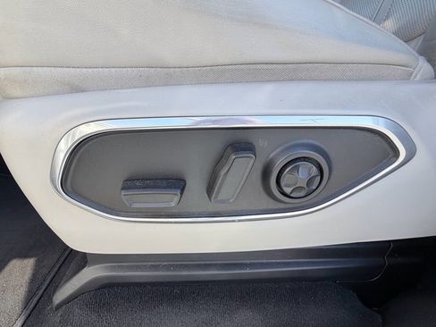 Used 2022 Jeep Wagoneer Series II image 21