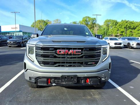 Used 2024 GMC Sierra 1500 AT4 w/ Technology Package AWD/4WD image 2