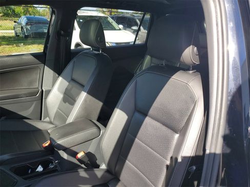 Used 2021 Volkswagen Tiguan SE R-Line image 19