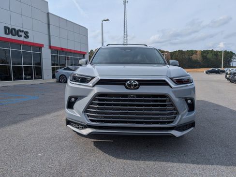 New 2026 Toyota Grand Highlander AWD Hybrid image 8