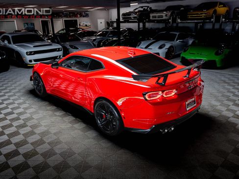 Used 2021 Chevrolet Camaro ZL1 RWD image 80