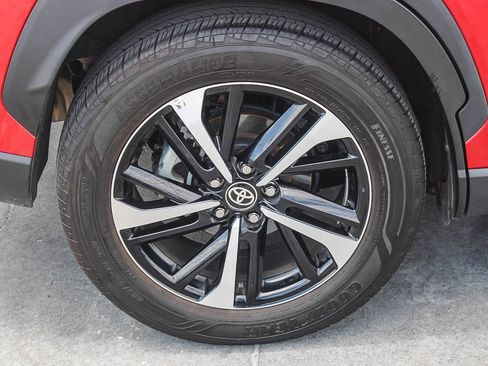 Used 2024 Toyota Corolla Cross AWD Hybrid w/ Convenience Package image 13