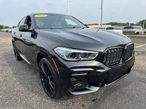 Used 2022 BMW X6 M50i w/ Executive Package AWD/4WD image 19