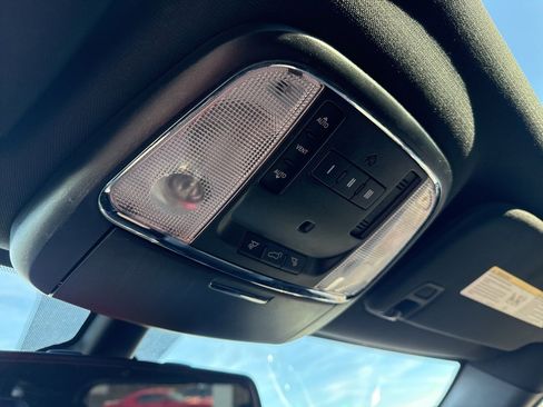 Used 2015 Jeep Grand Cherokee Altitude image 30