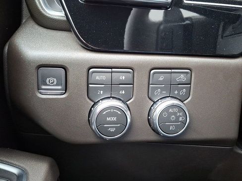 New 2026 GMC Sierra 1500 SLT w/ SLT Premium Plus Package image 16