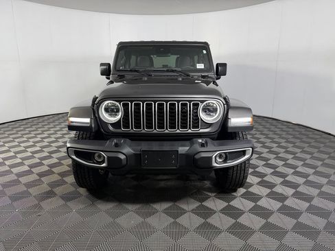 Certified 2025 Jeep Wrangler Unlimited Sahara AWD/4WD image 3