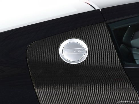 Used 2010 Audi R8 V10 image 11