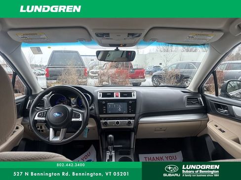 Used 2017 Subaru Outback 2.5i Premium image 10