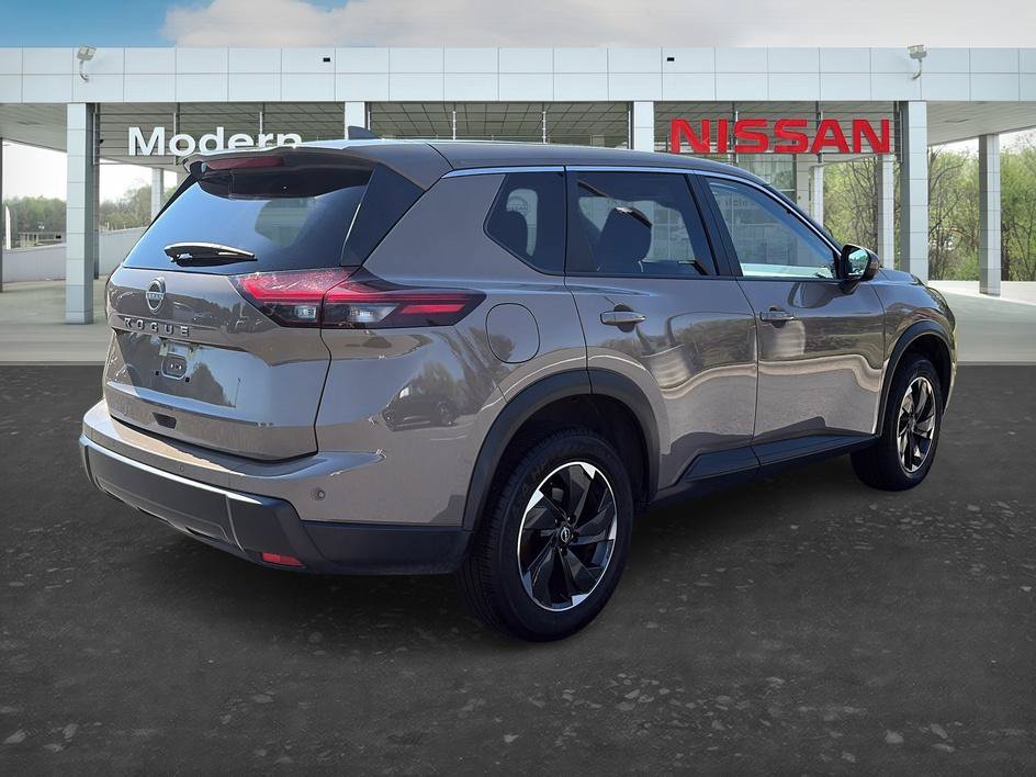 Certified 2025 Nissan Rogue SV FWD image 5
