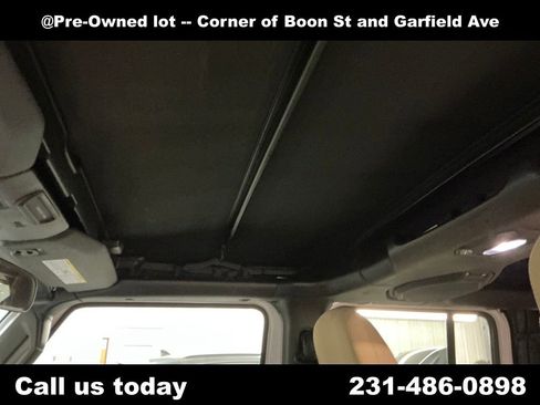 Used 2018 Jeep Wrangler Unlimited Sahara w/ Cold Weather Group image 12