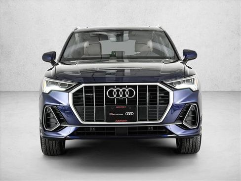 Certified 2025 Audi Q3 2.0T Premium Plus w/ Premium Plus Package image 2