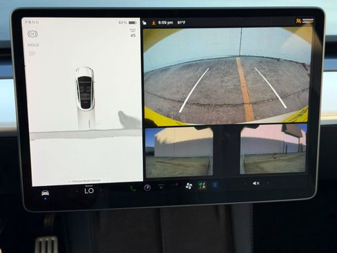 Used 2023 Tesla Model Y Performance AWD/4WD image 28