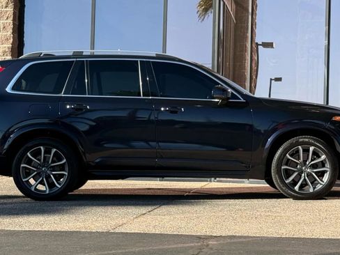 Used 2016 Volvo XC90 T6 Momentum w/ Momentum Plus Package image 16