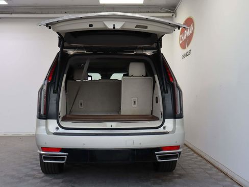 Certified 2023 Cadillac Escalade Premium Luxury Platinum image 5