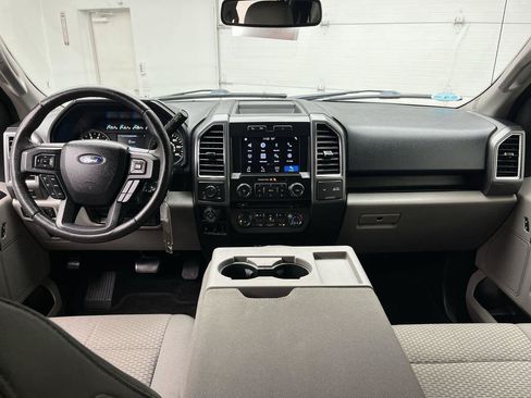 Used 2016 Ford F150 XLT w/ Equipment Group 302A Luxury AWD/4WD image 4