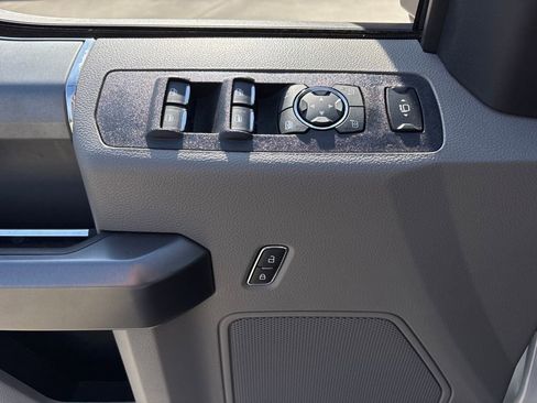 Certified 2022 Ford F350 XLT w/ XLT Premium Package image 17