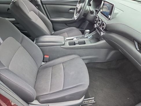 Used 2024 Nissan Sentra SV FWD image 17