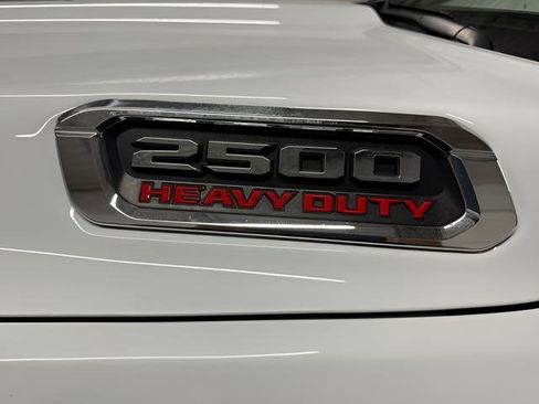 Used 2024 RAM 2500 Big Horn AWD/4WD image 35