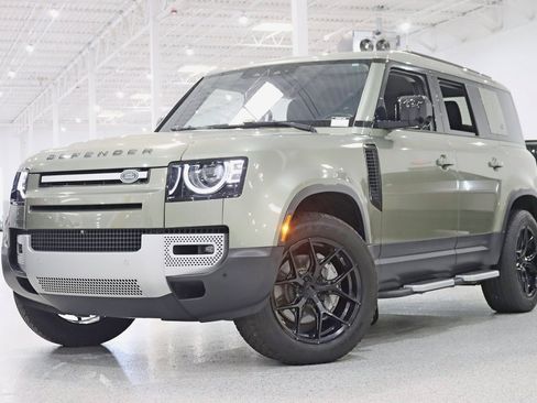 Used 2020 Land Rover Defender 110 SE image 6