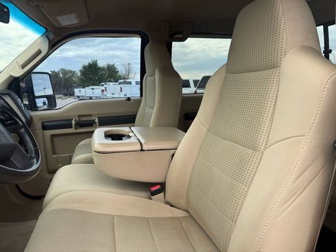 Used 2010 Ford F250 XLT AWD/4WD image 31