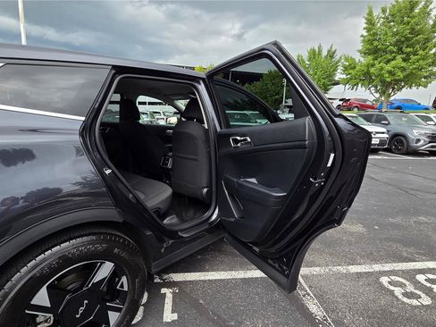 Certified 2026 Kia Sportage LX FWD image 32