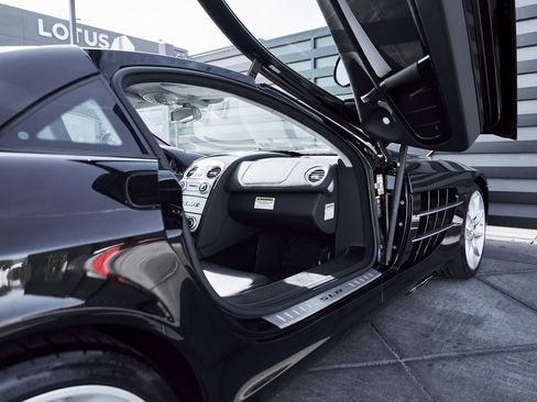Used 2006 Mercedes-Benz SLR image 37