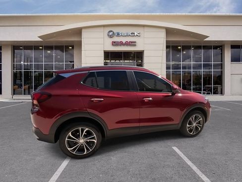 Used 2023 Buick Encore GX Select w/ Safety Package II AWD/4WD image 15