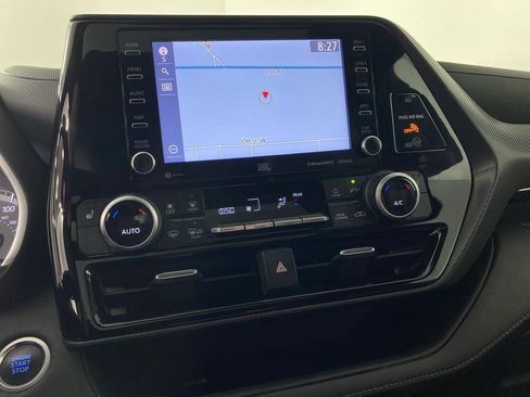 Used 2021 Toyota Highlander XSE image 20