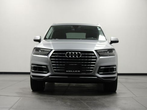 Used 2019 Audi Q7 3.0T Prestige AWD/4WD image 9