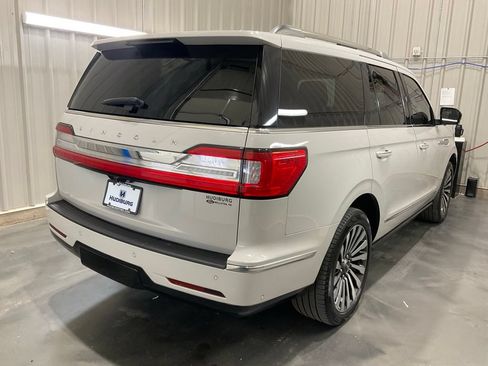 Used 2021 Lincoln Navigator Reserve w/ Luxury Package AWD/4WD image 24