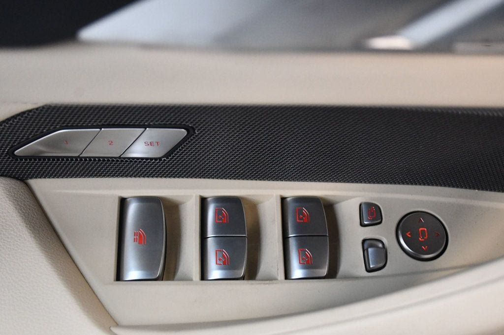 Used 2025 BMW M440i Convertible w/ Premium Package RWD image 71