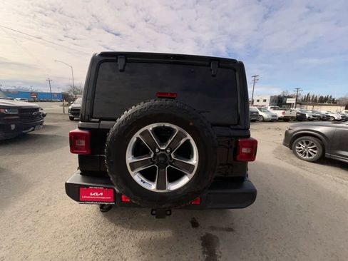 Used 2020 Jeep Wrangler Unlimited Sahara AWD/4WD image 25