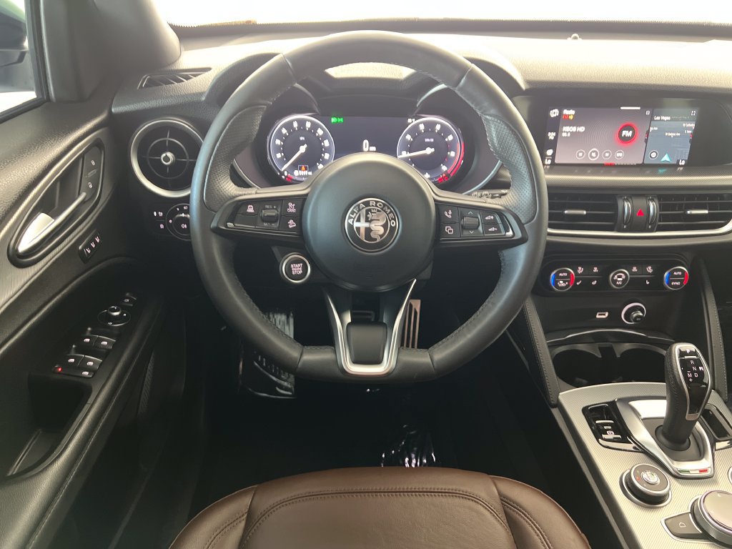 Used 2024 Alfa Romeo Stelvio Ti AWD/4WD image 16