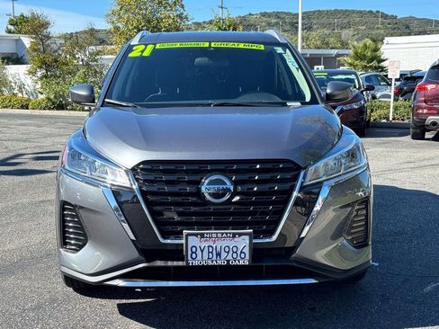 Used 2021 Nissan Kicks SV image 8