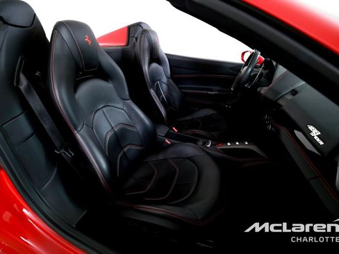 Used 2019 Ferrari 488 Spider RWD image 18