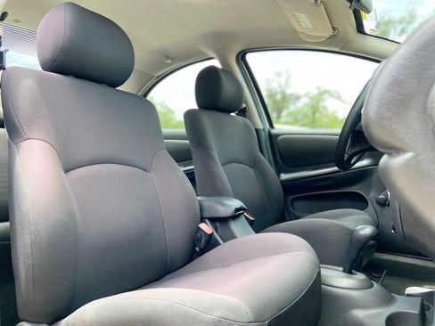 Used 2004 Dodge Neon SE FWD image 15