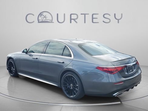 Certified 2026 Mercedes-Benz S 580 4MATIC Sedan image 3