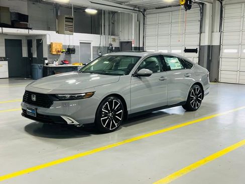 New 2026 Honda Accord Touring image 17