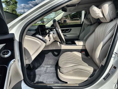Certified 2023 Mercedes-Benz S 500 4MATIC image 2