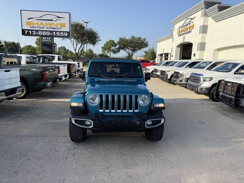 Used 2020 Jeep Wrangler Unlimited Sahara AWD/4WD image 38