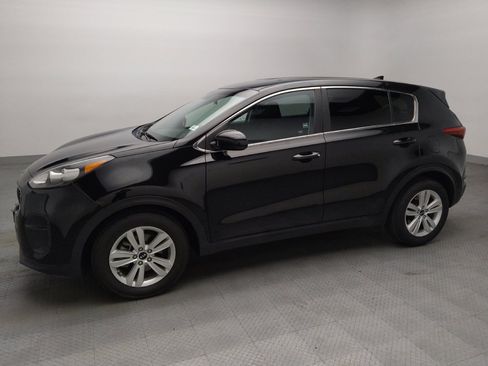 Used 2017 Kia Sportage LX FWD image 2