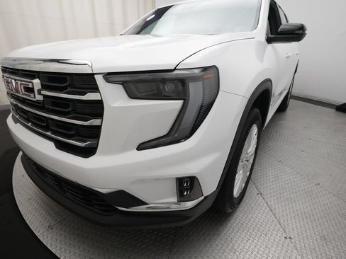 Used 2025 GMC Acadia Elevation w/ Elevation Premium Package AWD/4WD image 23