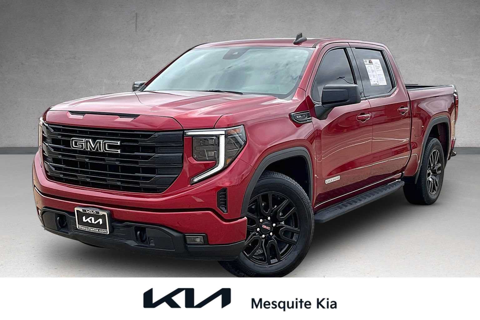 Used 2023 GMC Sierra 1500 Elevation RWD image 1